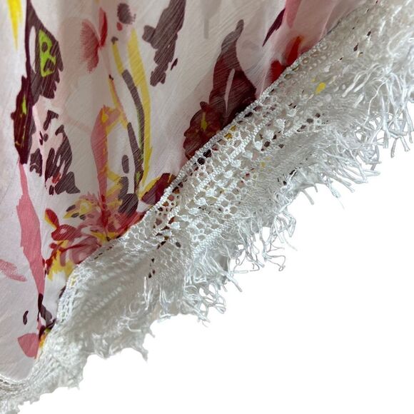 Steve Madden White and Floral Fringe Kimono One Size Fits Most - Picture 3 of 9